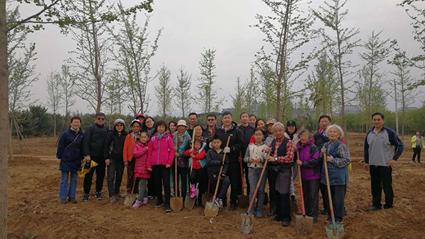 2019年4月20日，致公党西城区委举办建设绿色北京，义务植树活动-1.jpg