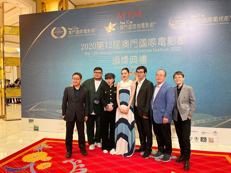 20201229滕琨担任制片人的电影《八月未央》获得澳门国际电影节四项大奖提名并斩获最佳女主角大奖_副本.jpg